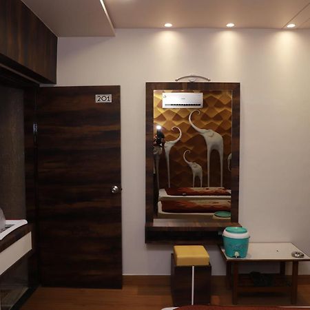 Hotel Darshan Amreli Dış mekan fotoğraf