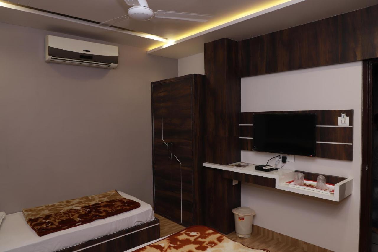 Hotel Darshan Amreli Dış mekan fotoğraf
