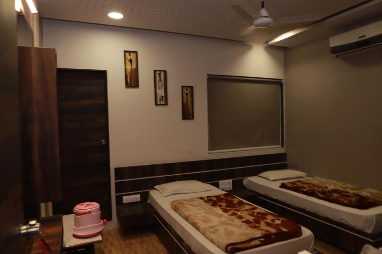 Hotel Darshan Amreli Dış mekan fotoğraf
