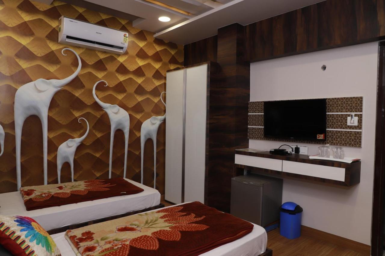 Hotel Darshan Amreli Dış mekan fotoğraf