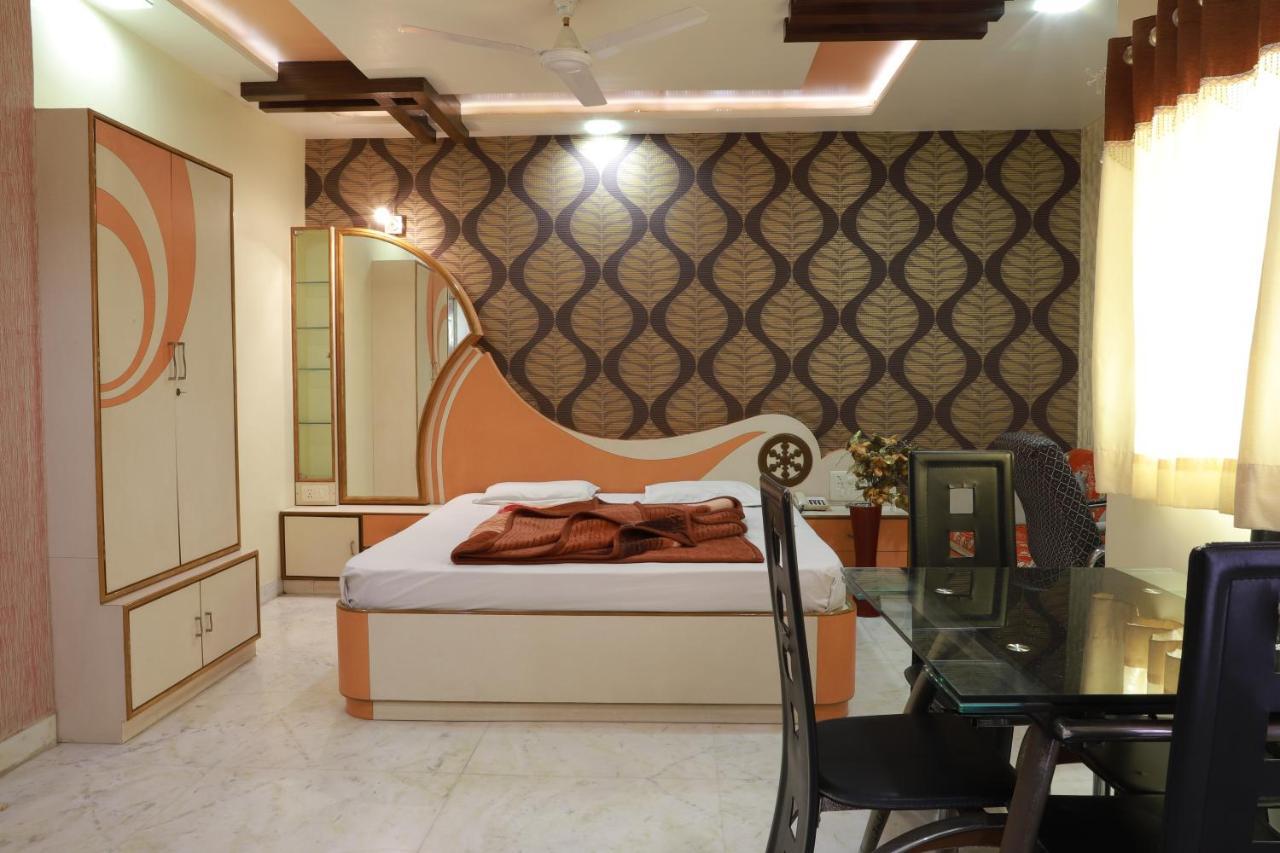Hotel Darshan Amreli Dış mekan fotoğraf