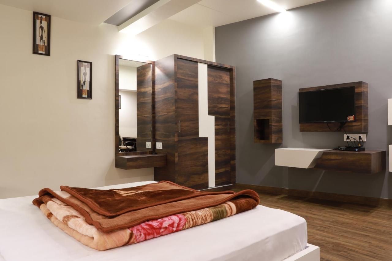 Hotel Darshan Amreli Dış mekan fotoğraf