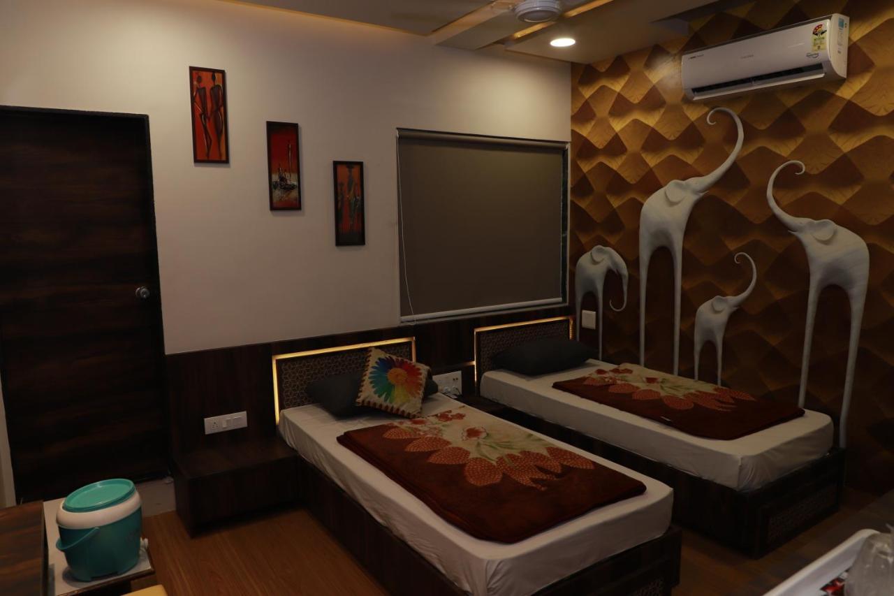 Hotel Darshan Amreli Dış mekan fotoğraf