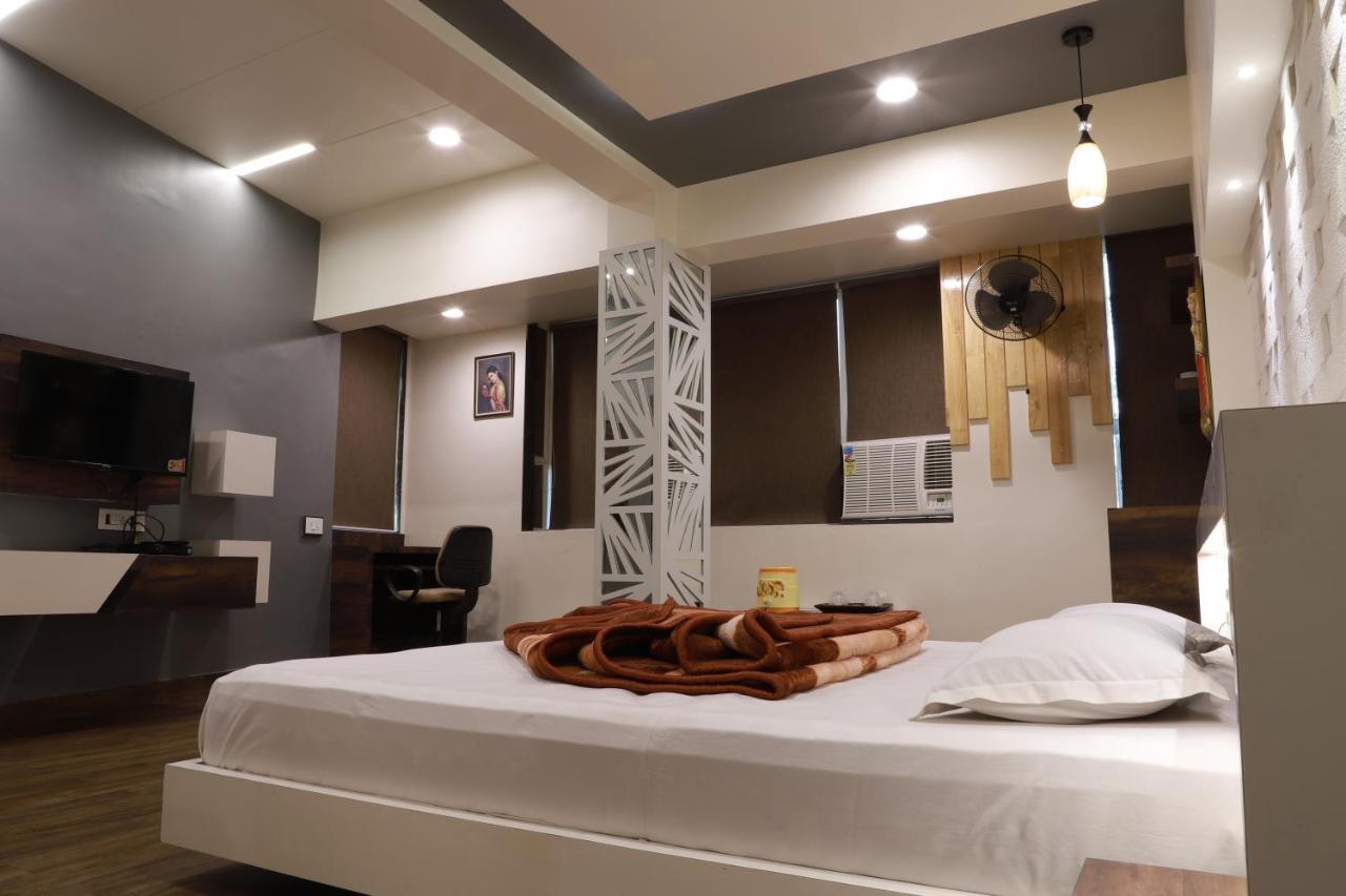 Hotel Darshan Amreli Dış mekan fotoğraf