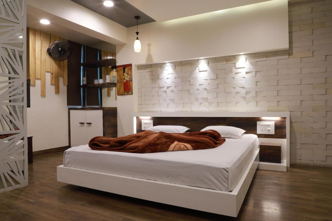 Hotel Darshan Amreli Dış mekan fotoğraf