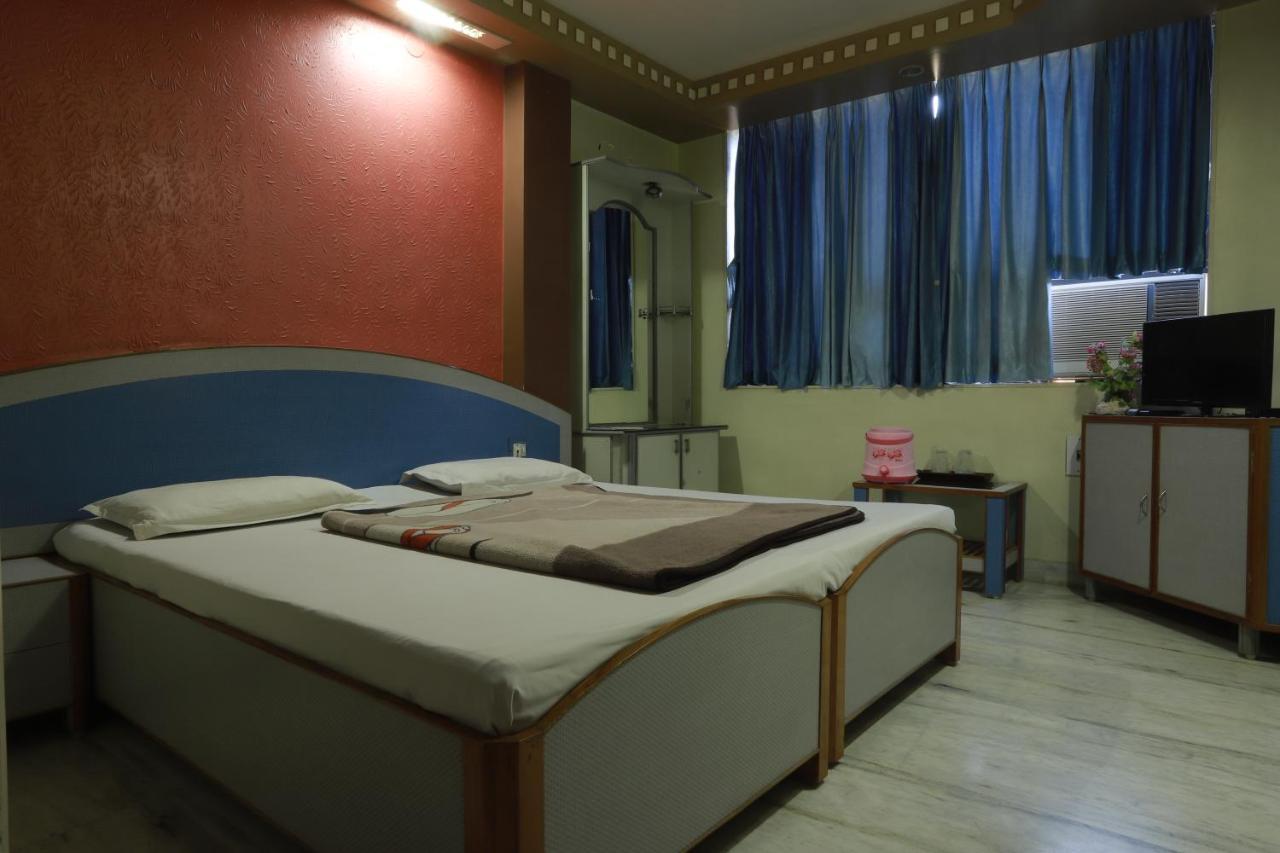 Hotel Darshan Amreli Dış mekan fotoğraf