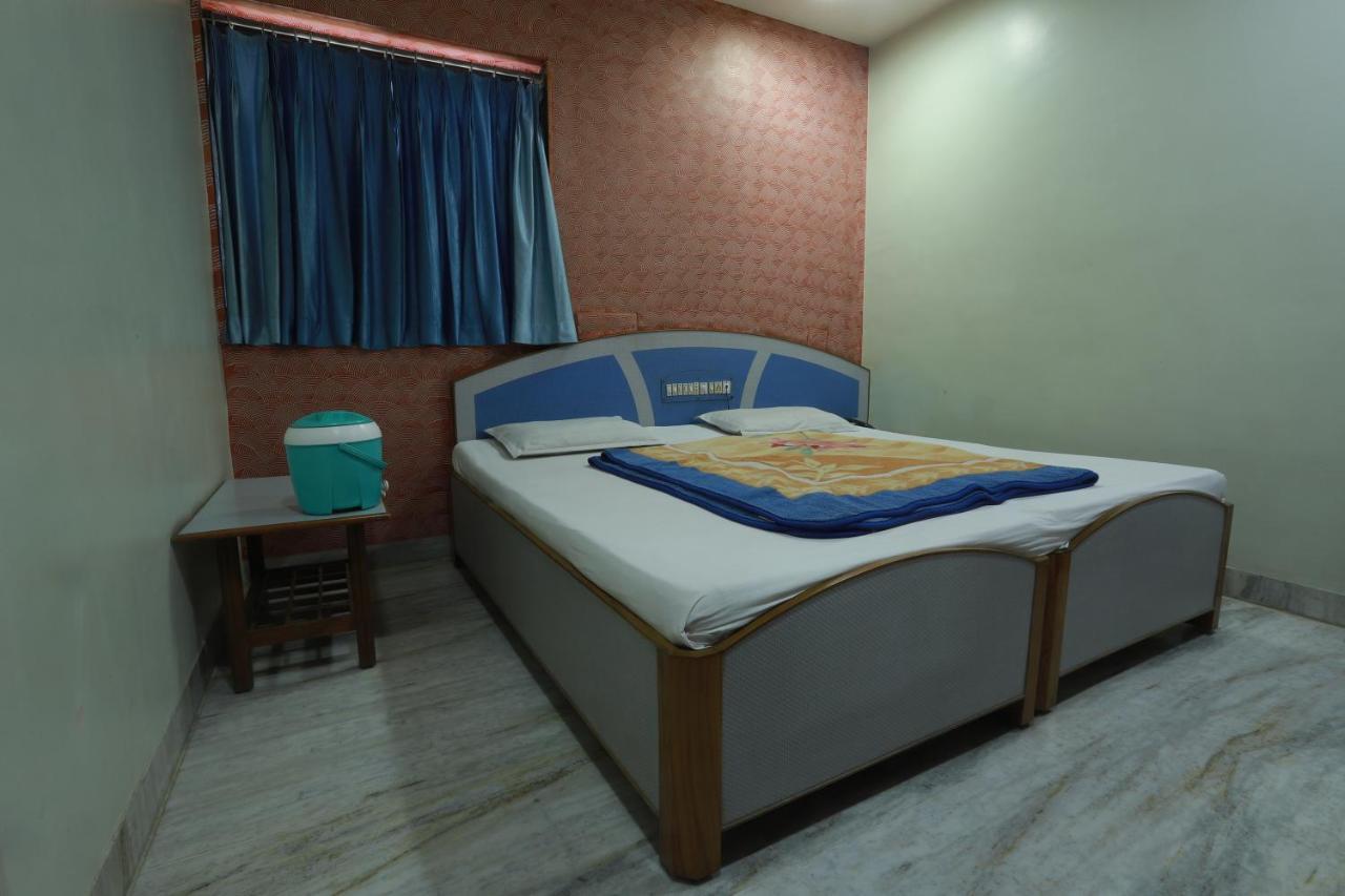 Hotel Darshan Amreli Dış mekan fotoğraf